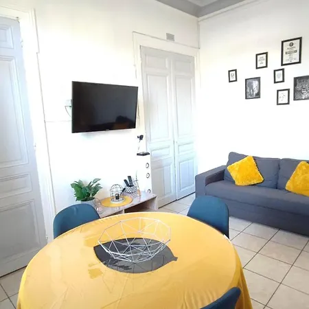 Apartment Coeur De - Place Du Boulingrin